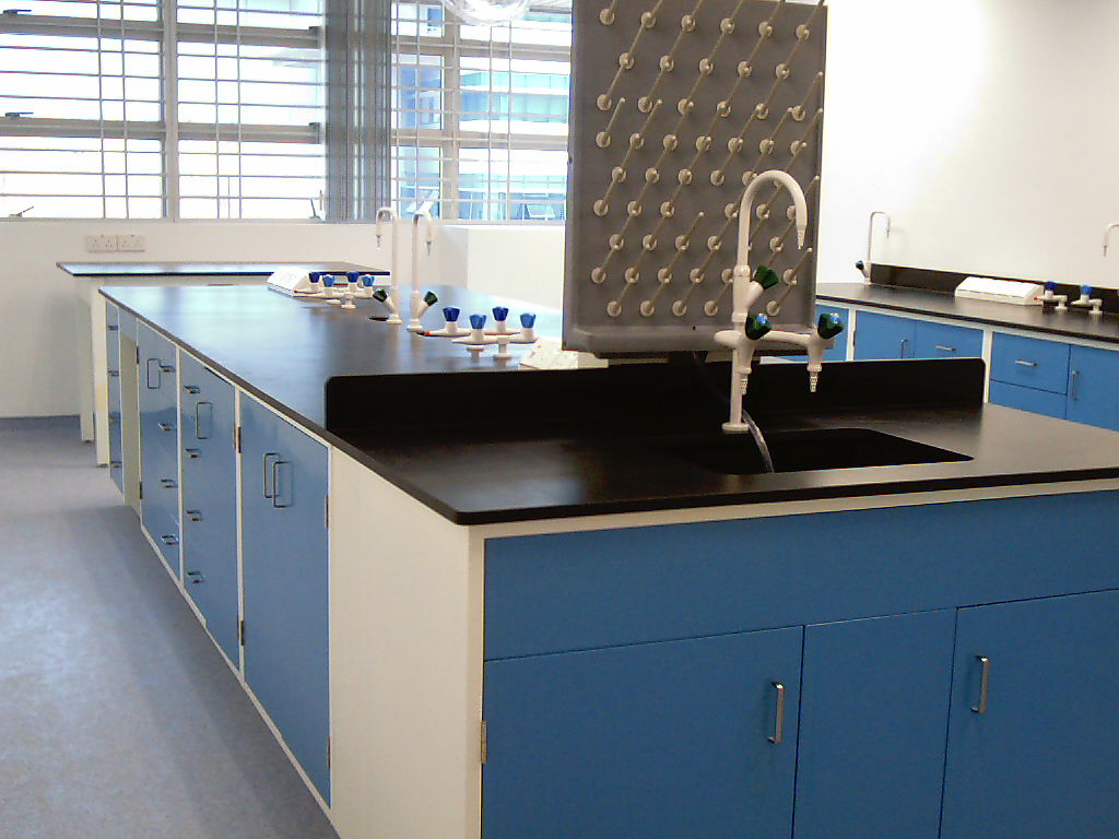 Lab furniture island bench